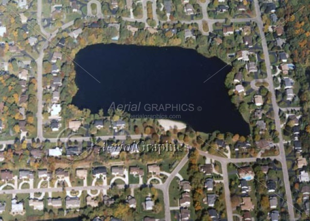 Bloomfield Lake in Oakland County, Michigan